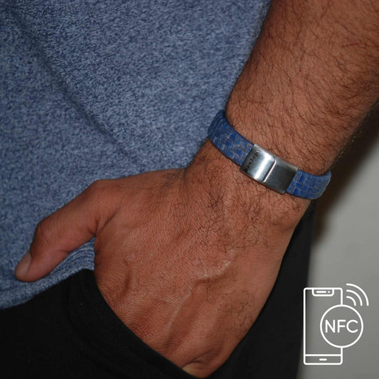 NFC personalized bracelet that holds memories